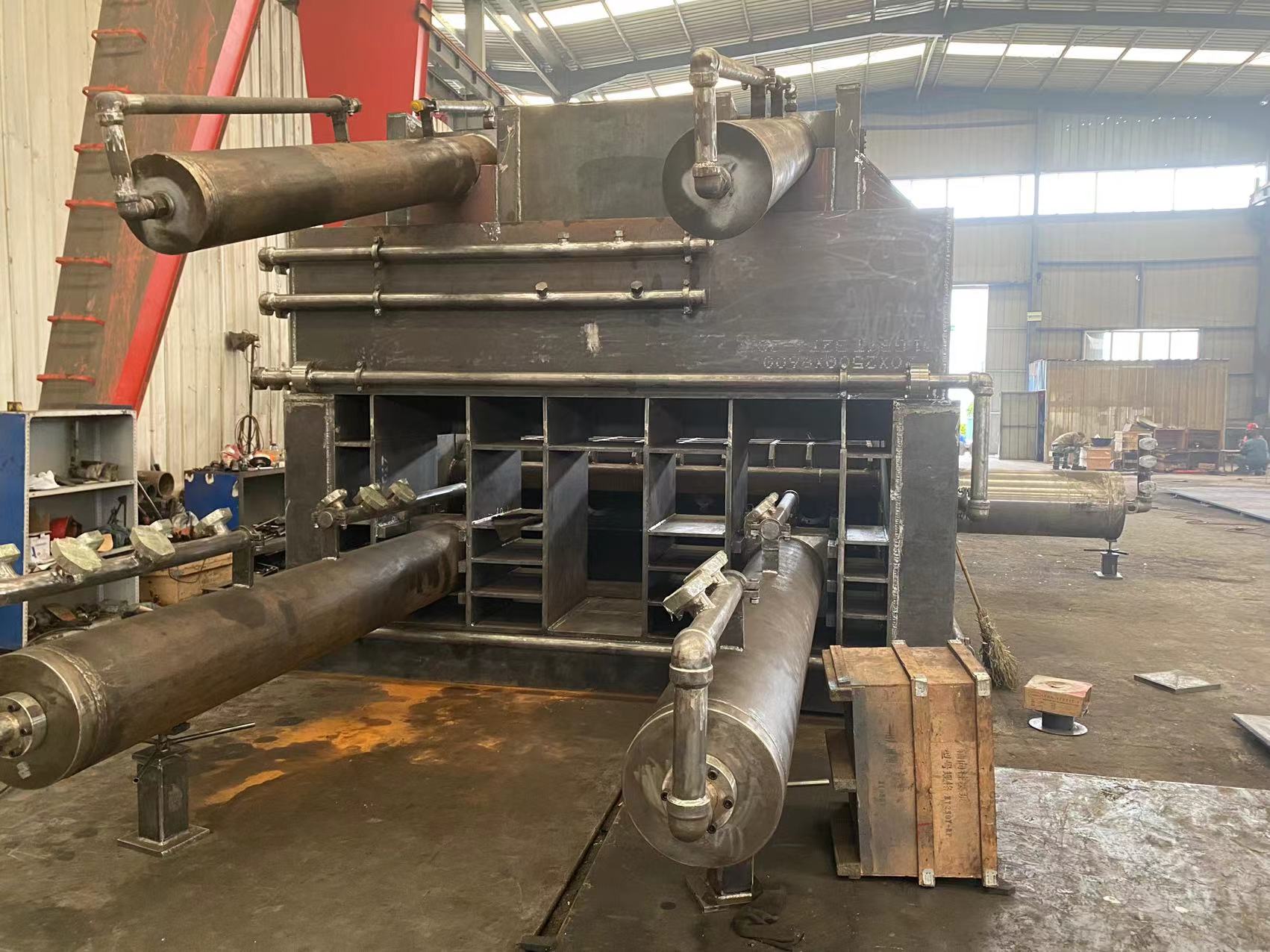 金屬壓塊機(jī)